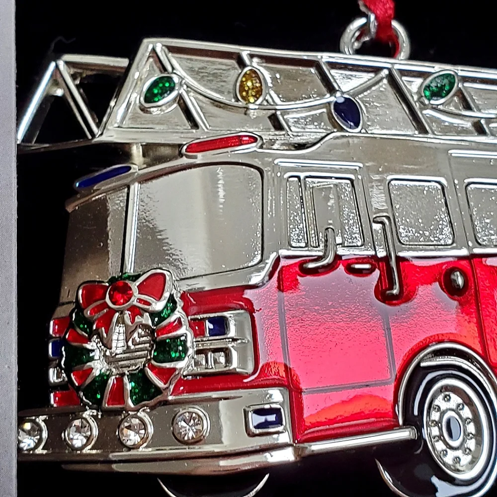 Christmas Tree Holiday Ornament Brilliant Bright Red Fire Engine Truck 3.5' - Picture 14 of 16